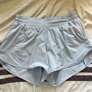 Periwinkle Lululemon hotty hots